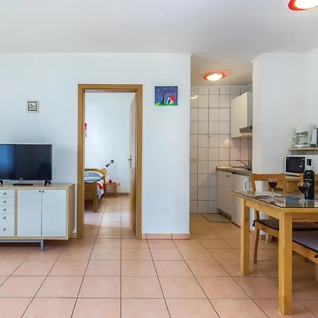 Apartman 1 Bedroom Cozy In